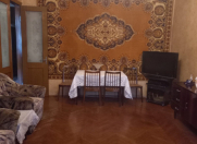 Satılır 3 otaqlı 85 m2 köhnə tikili Sahil m.