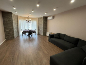 Satılır 3 otaqlı 136 m2 yeni tikili 8 Noyabr m.