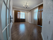 Satılır 3 otaqlı 120 m2 yeni tikili Nizami r.