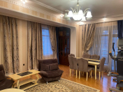 İcarəyə verilir 2 otaqlı 100 m2 yeni tikili Nizami m.