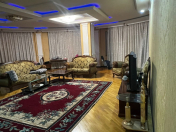 Satılır 3 otaqlı 176 m2 yeni tikili 28 May m.