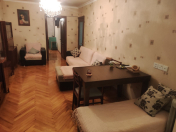 Satılır 3 otaqlı 50 m2 köhnə tikili Neftçilər m.