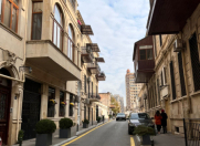 Satılır 5 otaqlı 134 m2 köhnə tikili Nizami m.