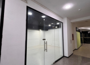 İcarəyə verilir 3 otaqlı 70 m2 ofis 28 May m.