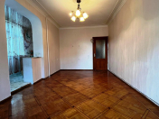 Satılır 3 otaqlı 60 m2 köhnə tikili Əhmədli m.