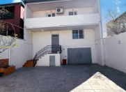 Satılır 5 otaqlı 180 m2 həyət evi Nəsimi m.