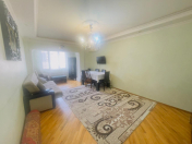 Satılır 3 otaqlı 90 m2 köhnə tikili Şah İsmayıl Xətai m.