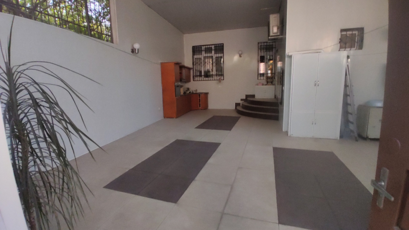 Satılır 5 otaqlı 250 m2 həyət evi Biləcəri