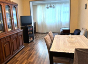 Satılır 2 otaqlı 60 m2 köhnə tikili İnşaatçılar m.