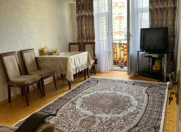 Satılır 2 otaqlı 40 m2 köhnə tikili Həzi Aslanov m.