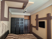 Satılır 3 otaqlı 160 m2 yeni tikili İnşaatçılar m.