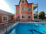 Satılır 7 otaqlı 330 m2 bağ evi Novxanı