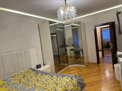 Satılır 3 otaqlı 90 m2 köhnə tikili Yeni Yasamal