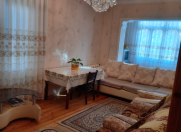 Satılır 4 otaqlı 110 m2 köhnə tikili Xalqlar Dostluğu m.