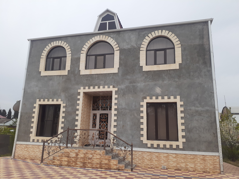 Satılır 5 otaqlı 220 m2 villa Gəncə