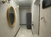 Satılır 4 otaqlı 85 m2 köhnə tikili Memar Əcəmi m.