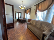 Satılır 3 otaqlı 90 m2 köhnə tikili 28 May m.