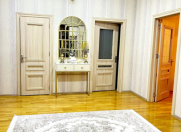 Satılır 3 otaqlı 140 m2 yeni tikili Qara Qarayev m.