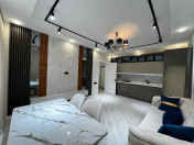 Satılır 2 otaqlı 60 m2 yeni tikili Xalqlar Dostluğu m.
