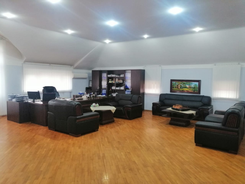 Satılır 7 otaqlı 650 m2 villa Gənclik m.