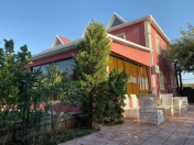 Satılır 10 otaqlı 420 m2 villa Novxanı