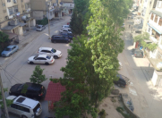 Satılır 2 otaqlı 60 m2 köhnə tikili İnşaatçılar m.