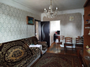 Satılır 2 otaqlı 70 m2 köhnə tikili Nəsimi r.