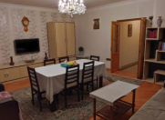 Satılır 2 otaqlı 65 m2 köhnə tikili Yasamal r.
