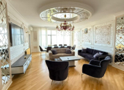 Satılır 4 otaqlı 172 m2 yeni tikili 8 Noyabr m.