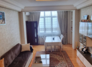 Satılır 2 otaqlı 100 m2 yeni tikili İnşaatçılar m.