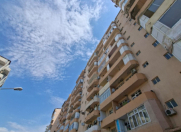 Satılır 2 otaqlı 81 m2 yeni tikili Neftçilər m.