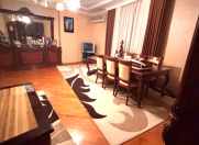 Satılır 3 otaqlı 135 m2 yeni tikili Memar Əcəmi m.