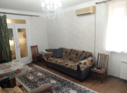 Satılır 2 otaqlı 45 m2 köhnə tikili Bakıxanov