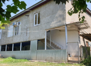 Satılır 6 otaqlı 198 m2 bağ evi Qax