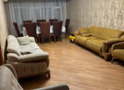 Satılır 4 otaqlı 110 m2 köhnə tikili İnşaatçılar m.