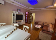 Satılır 4 otaqlı 96 m2 köhnə tikili Səbail r.