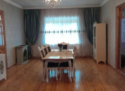 Satılır 3 otaqlı 4 m2 həyət evi Göygöl