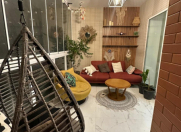 İcarəyə verilir 3 otaqlı 174 m2 yeni tikili 8 Noyabr m.