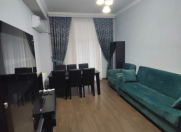 Satılır 4 otaqlı 120 m2 yeni tikili İnşaatçılar m.