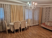 İcarəyə verilir 4 otaqlı 90 m2 köhnə tikili Gəncə