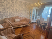 Satılır 4 otaqlı 110 m2 köhnə tikili Memar Əcəmi m.