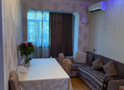 Satılır 4 otaqlı 100 m2 köhnə tikili Həzi Aslanov m.