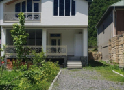 İcarəyə verilir 7 otaqlı 150 m2 həyət evi Qax