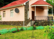 İcarəyə verilir 3 otaqlı 60 m2 həyət evi Qax