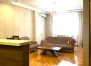 Satılır 3 otaqlı 80 m2 yeni tikili 8 Noyabr m.