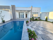 Satılır 4 otaqlı 120 m2 bağ evi Şüvəlan Park ticarət mərkəzi