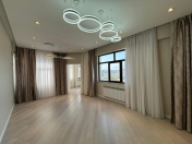 Satılır 4 otaqlı 160 m2 yeni tikili Şah İsmayıl Xətai m.