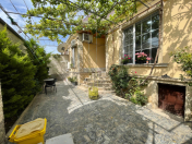 Satılır 4 otaqlı 100 m2 həyət evi Həzi Aslanov m.