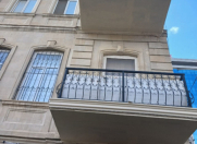 Satılır 4 otaqlı 70 m2 köhnə tikili Qış parkı