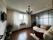 Satılır 2 otaqlı 45 m2 köhnə tikili Bakıxanov